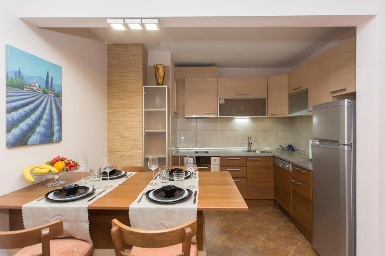 Sofia Central Hotel Apartments Екстер'єр фото