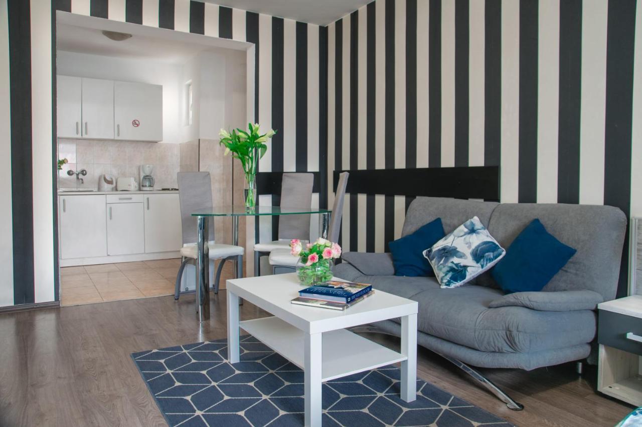 Sofia Central Hotel Apartments Екстер'єр фото